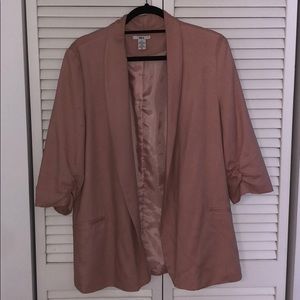 Rose quarter sleeve blazer